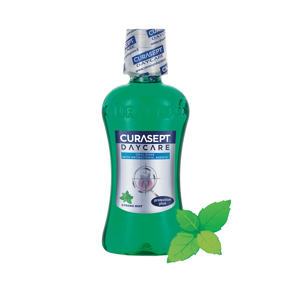 CURASEPT DAYCARE „MINT“ KASDIENIS SKALAVIMO SKYSTIS 500 ml