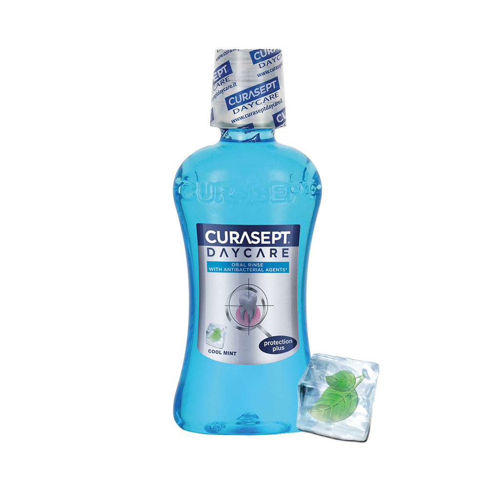 CURASEPT DAYCARE „ICE MINT“ KASDIENIS SKALAVIMO SKYSTIS 500 ml